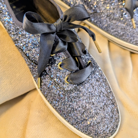 Kate Spade Keds Champion Glitter Sneaker Pewter Coquette Charm Maximalist Bridal - Picture 11 of 12